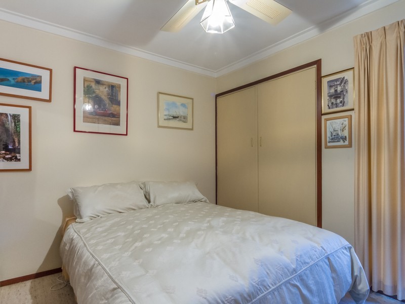 2 Albatross Pass, Willetton WA 6155