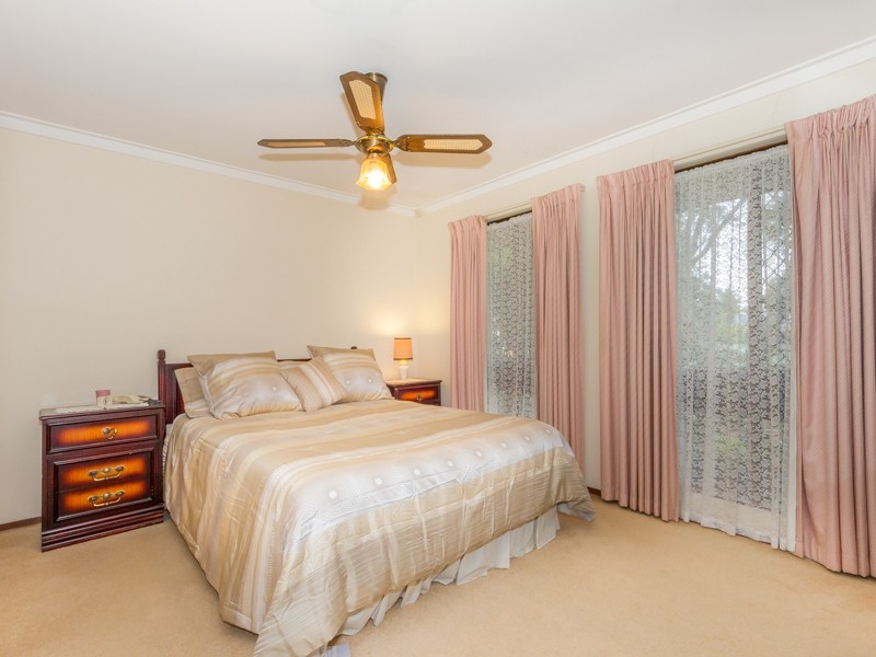 2 Albatross Pass, Willetton WA 6155