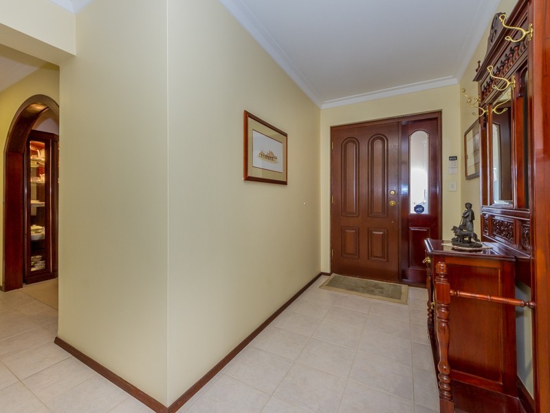 43 Wheatley Drive, Bull Creek WA 6149