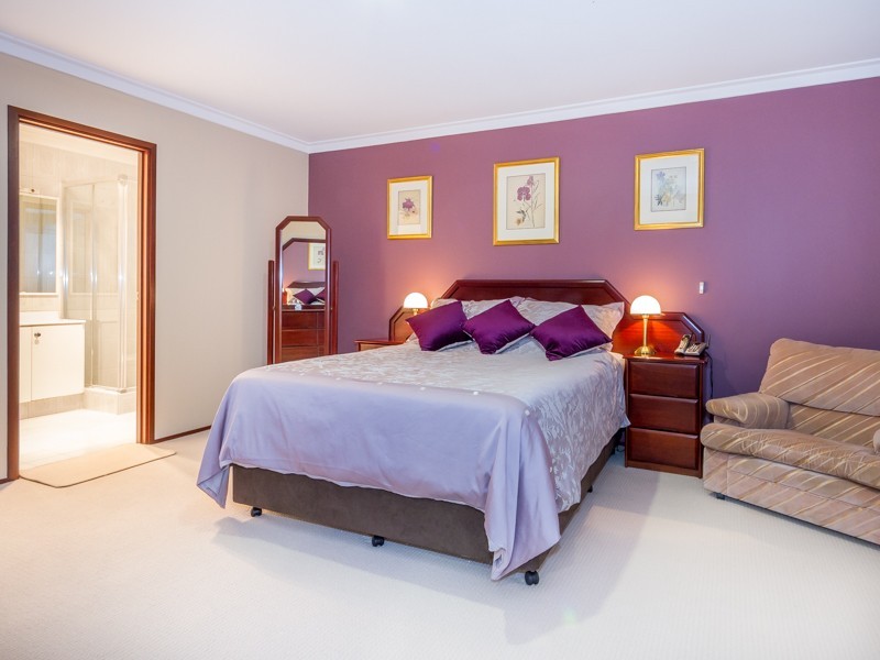 43 Wheatley Drive, Bull Creek WA 6149