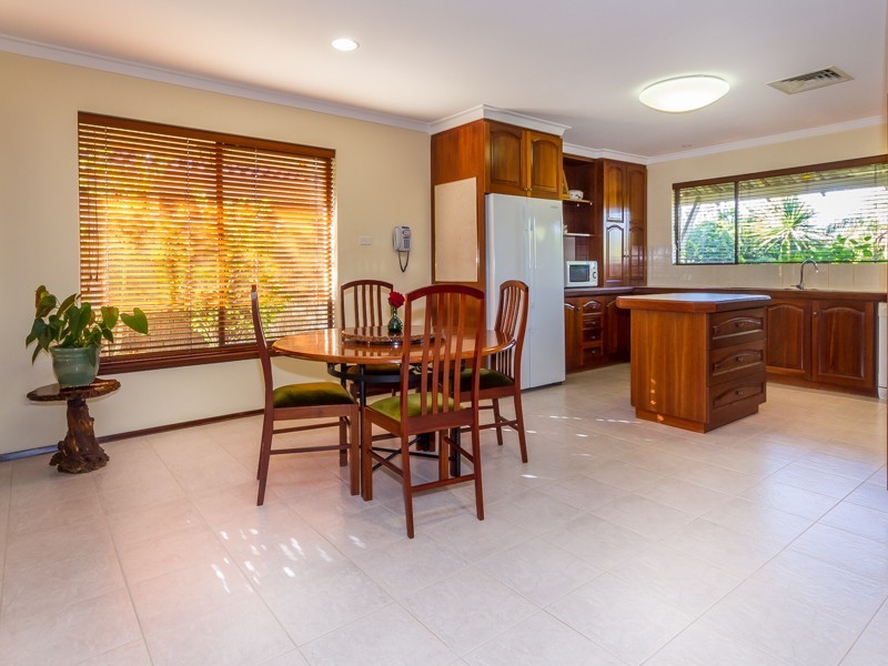 43 Wheatley Drive, Bull Creek WA 6149