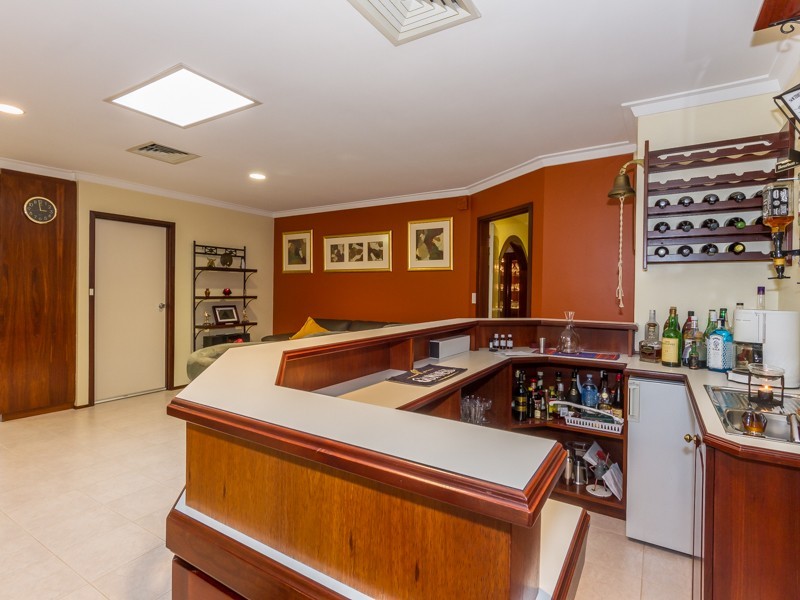 43 Wheatley Drive, Bull Creek WA 6149