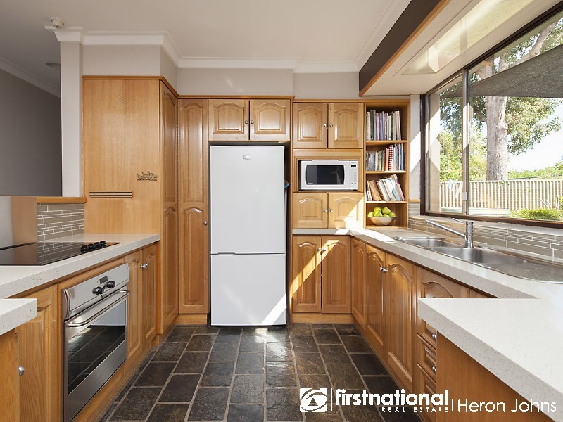 5 Parry Avenue, Bateman WA 6150