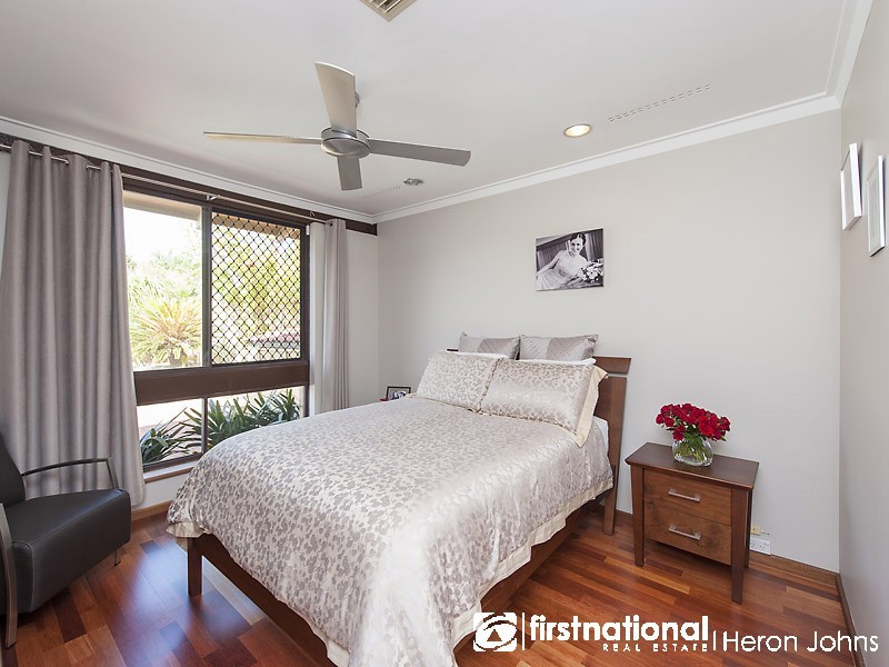 5 Parry Avenue, Bateman WA 6150