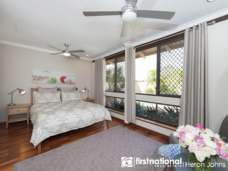 5 Parry Avenue, Bateman WA 6150