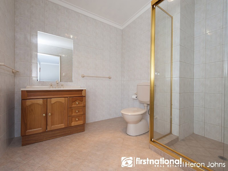 5 Parry Avenue, Bateman WA 6150