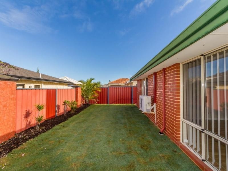 8A Sarah Close, Canning Vale WA 6155