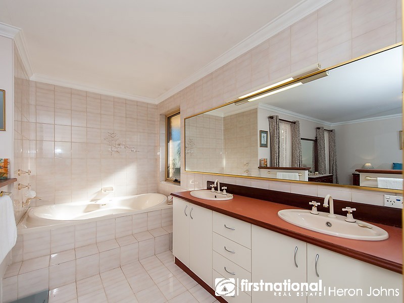 37 London Way, Bateman WA 6150