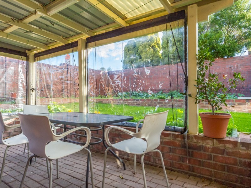 1A Hogarth Way, Bateman WA 6150