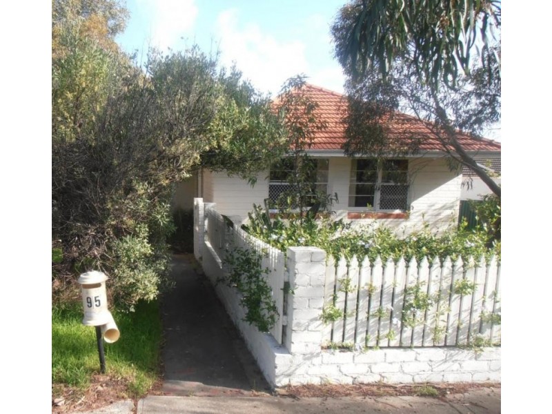 95 Watkins Road, White Gum Valley WA 6162