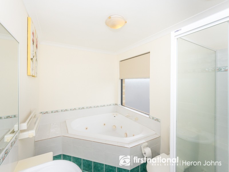 12 Beesley Court, Success WA 6164