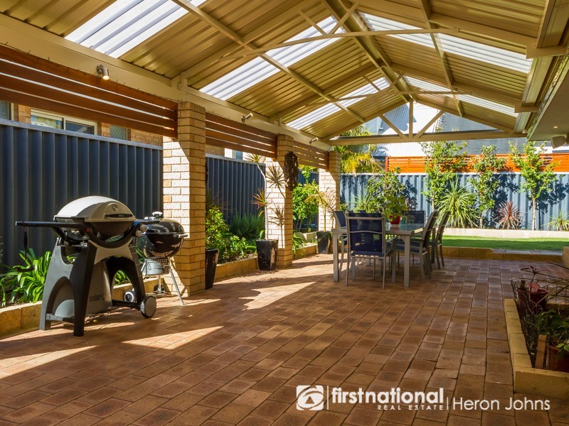 23 Sanderson Road, Bull Creek WA 6149