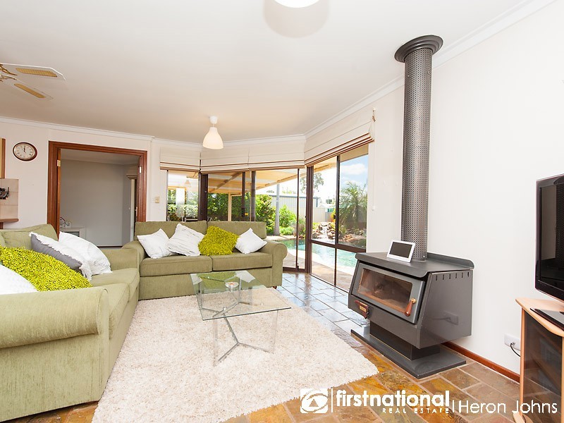 29 Endeavour Avenue, Bull Creek WA 6149