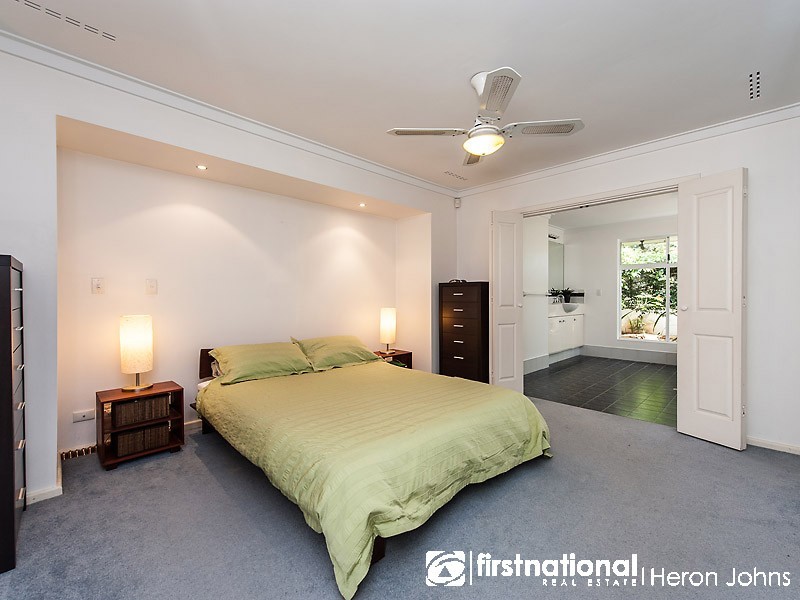 29 Endeavour Avenue, Bull Creek WA 6149