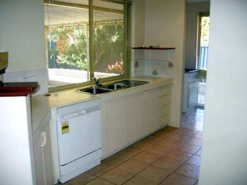 26 Forest Walk, Kardinya WA 6163