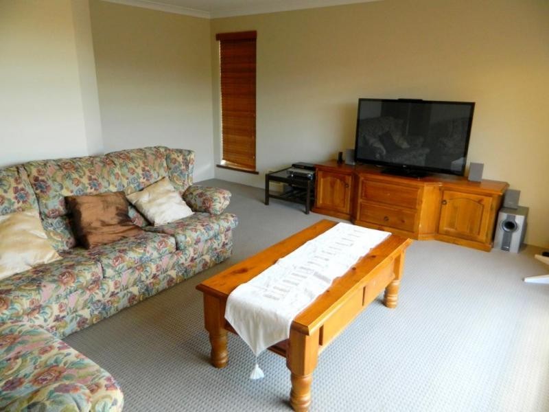 26 Forest Walk, Kardinya WA 6163