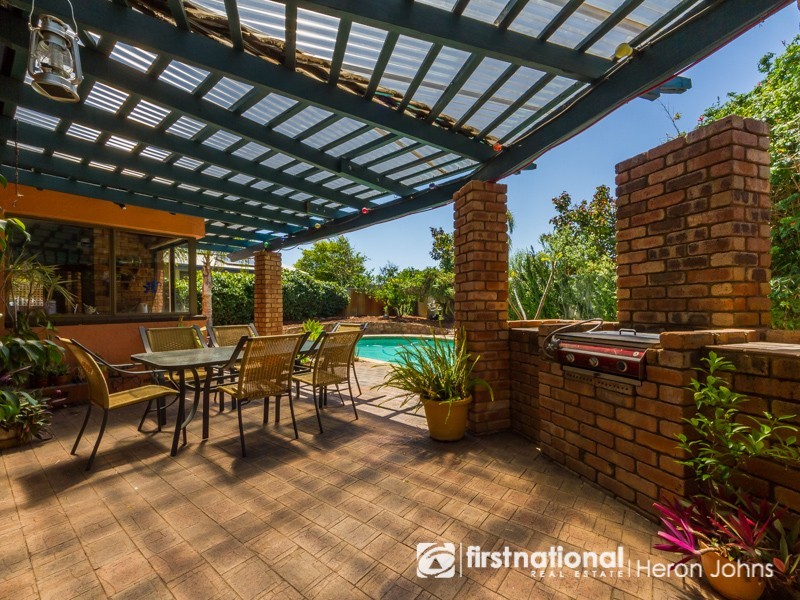 10 McWhae Place, Bull Creek WA 6149