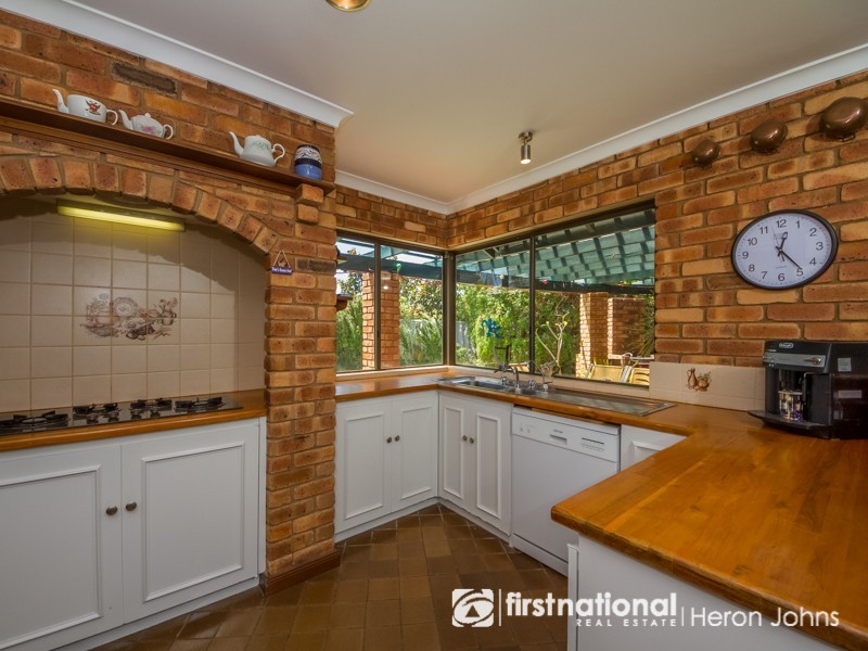 10 McWhae Place, Bull Creek WA 6149