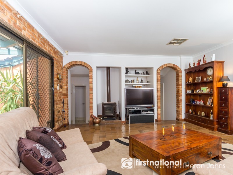 10 McWhae Place, Bull Creek WA 6149