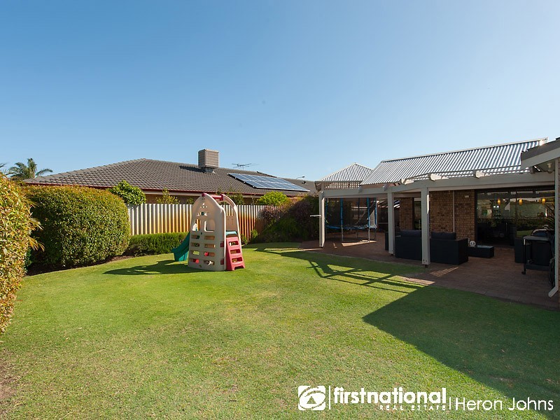 9 Kershaw Gardens, Leeming WA 6149