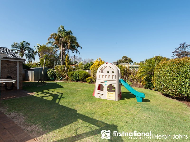 9 Kershaw Gardens, Leeming WA 6149