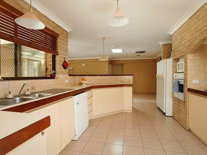 48 Fyfe Circle, Bull Creek WA 6149