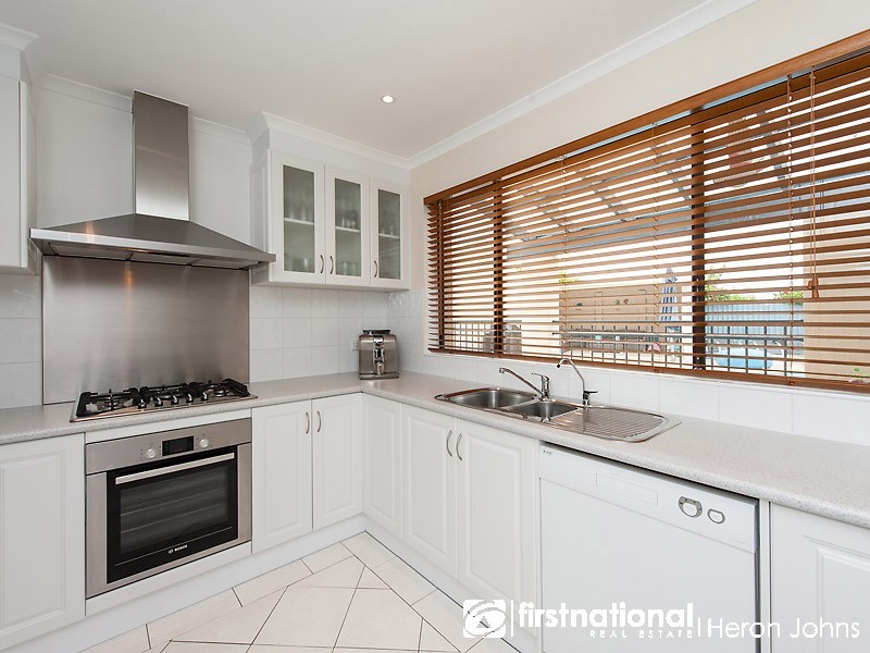 8 Piper Place, Bateman WA 6150