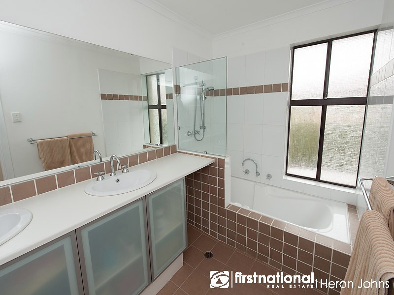 8 Piper Place, Bateman WA 6150