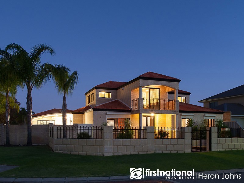 2 Arrowgrass Road, Canning Vale WA 6155