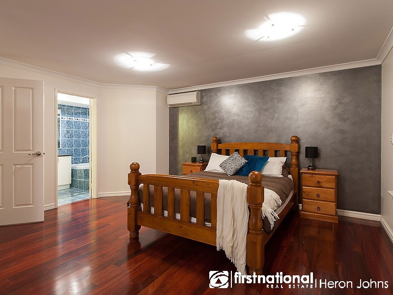 2 Arrowgrass Road, Canning Vale WA 6155