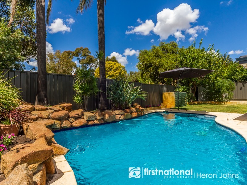6 August Court, Bull Creek WA 6149