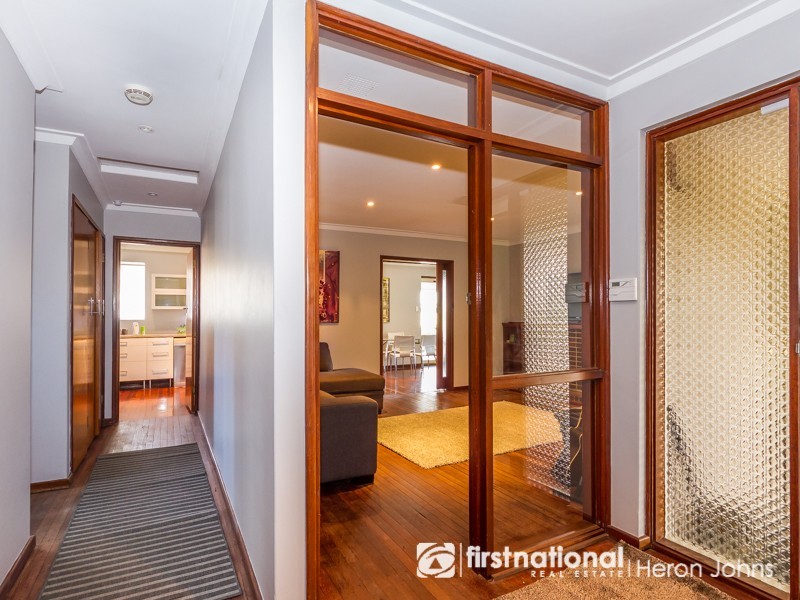 7 Kareela Road, Riverton WA 6148