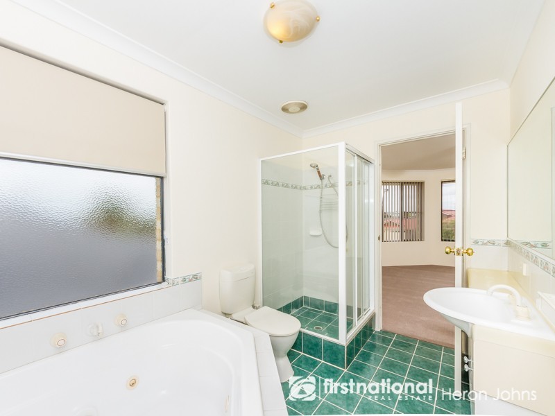 12 Beesley Court, Success WA 6164