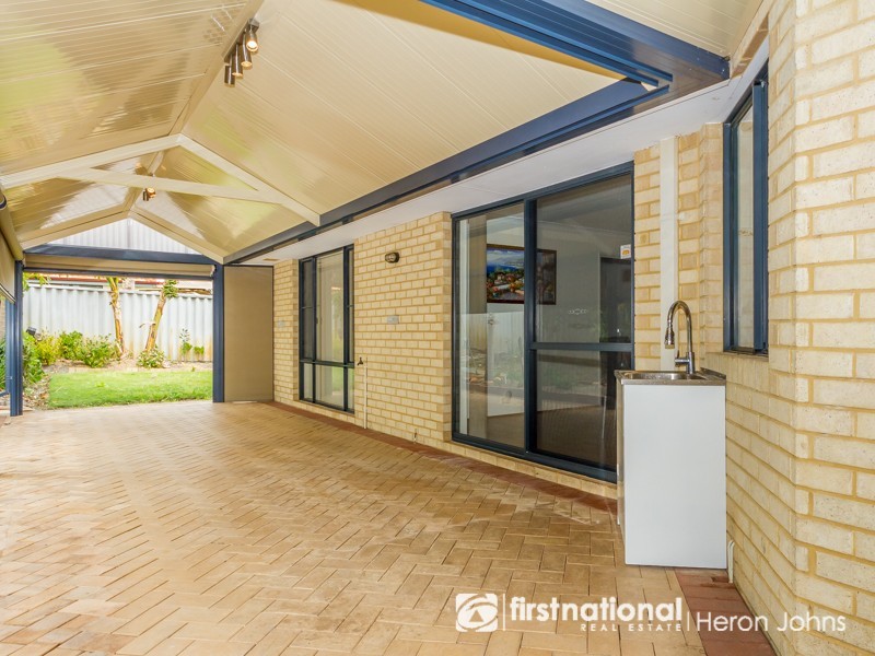 12 Beesley Court, Success WA 6164