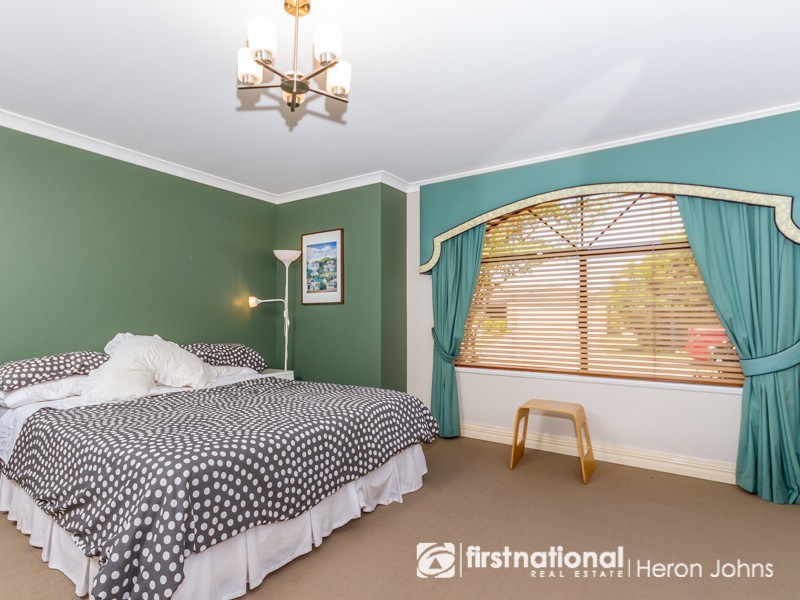 12 Connaught Gardens, Canning Vale WA 6155