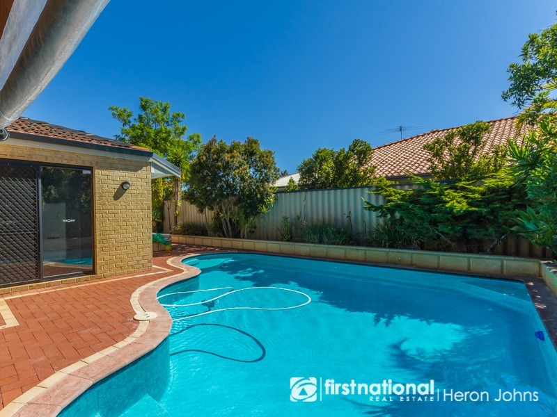 12 Connaught Gardens, Canning Vale WA 6155