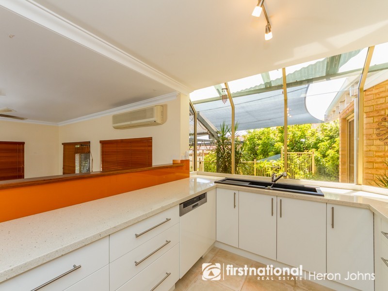 15 Maquire Way, Bull Creek WA 6149