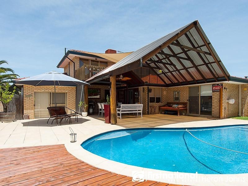 25 Devenish Way, Leeming WA 6149