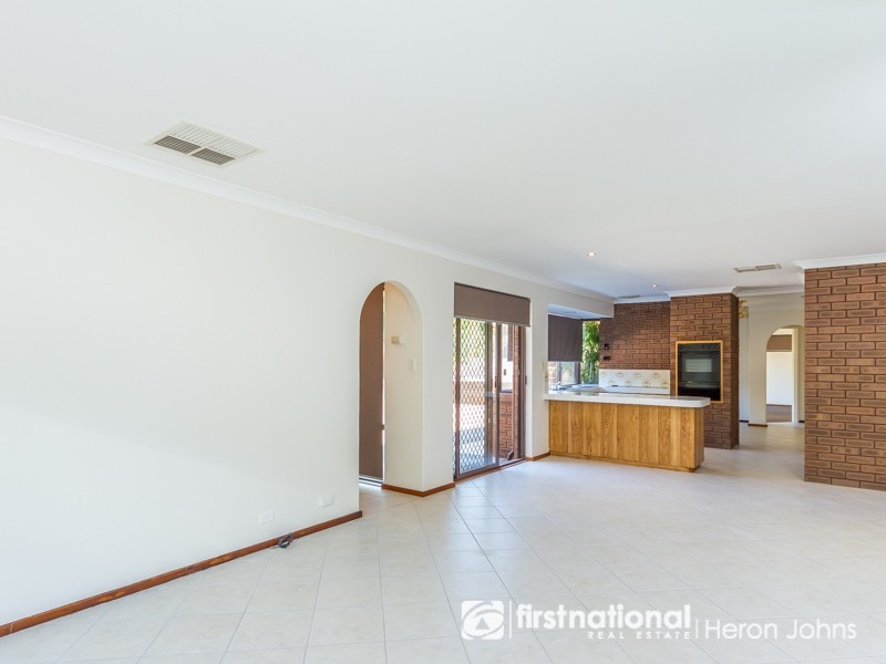 11 Pearson Crescent, Bull Creek WA 6149