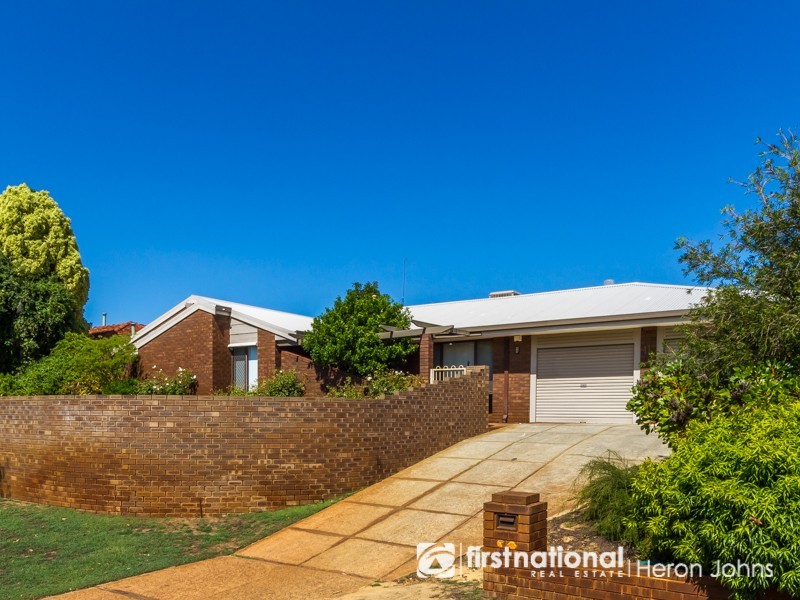 11 Pearson Crescent, Bull Creek WA 6149
