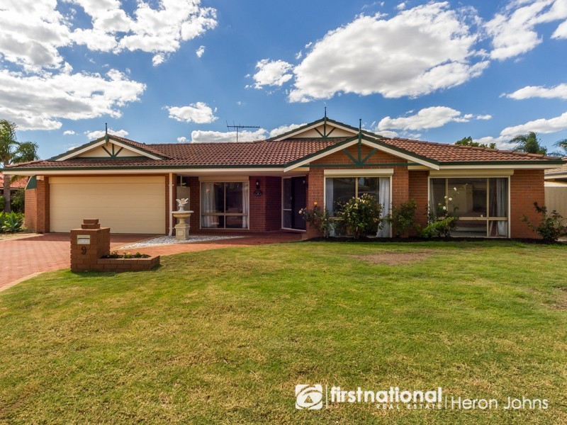9 Beilson Court, Canning Vale WA 6155