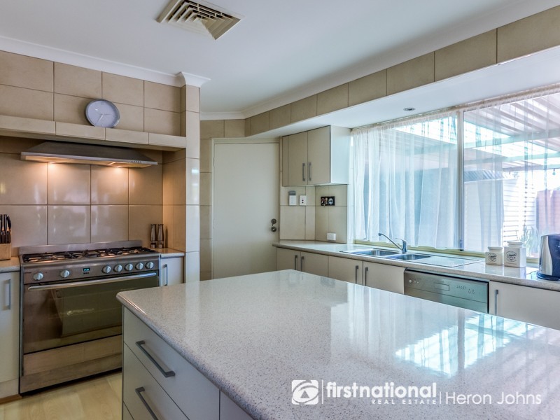 9 Beilson Court, Canning Vale WA 6155