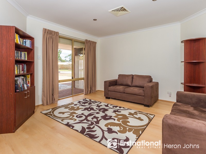 9 Beilson Court, Canning Vale WA 6155