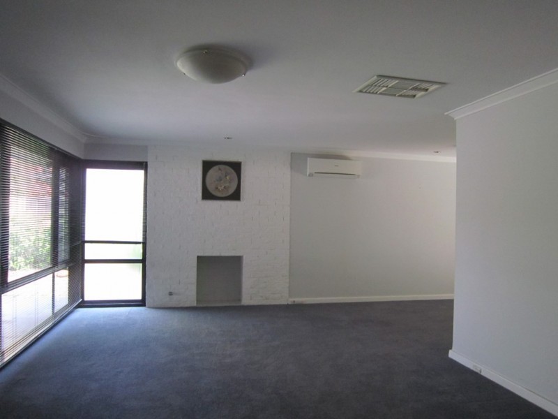 60 Bull Creek Road, Rossmoyne WA 6148