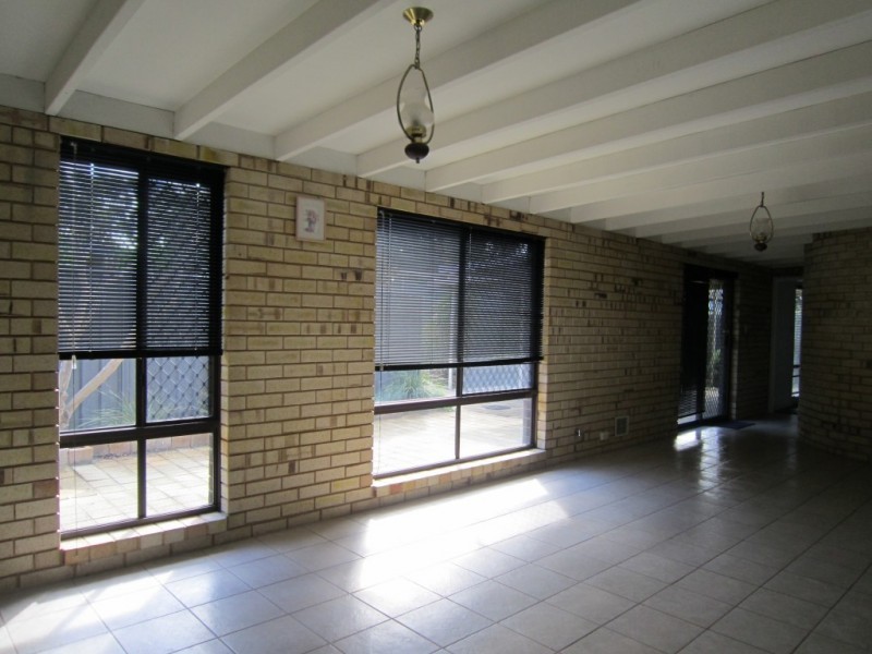 60 Bull Creek Road, Rossmoyne WA 6148