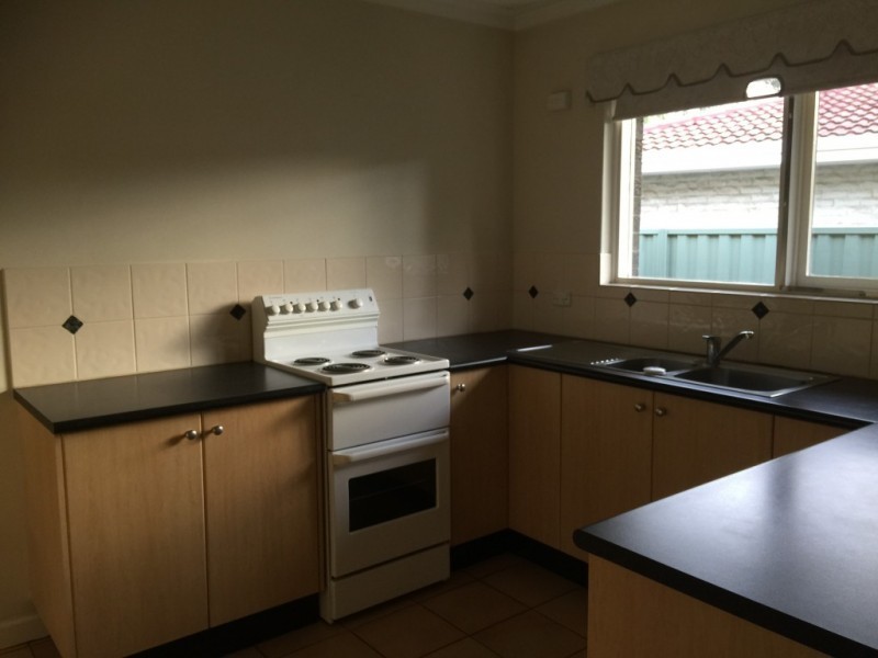 17 Flinders Crescent, Bull Creek WA 6149