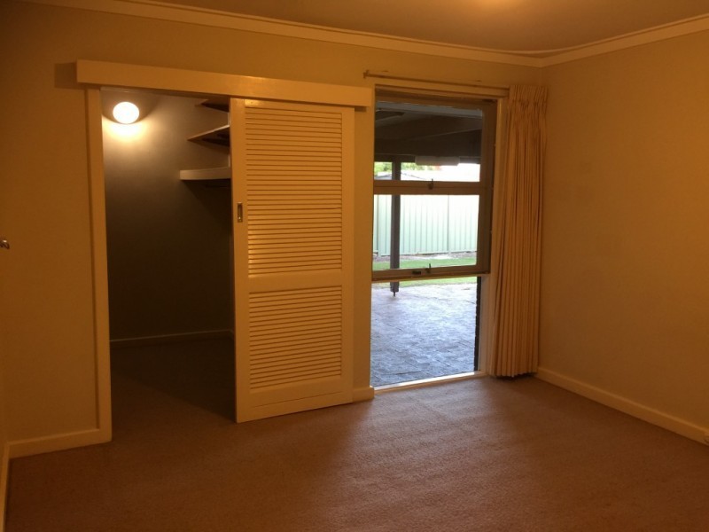 17 Flinders Crescent, Bull Creek WA 6149