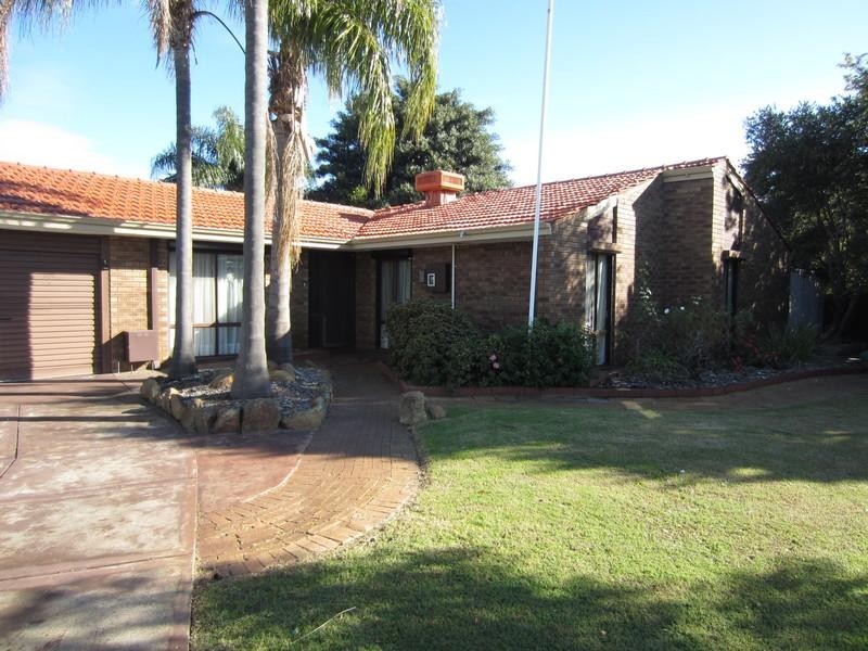 1 Findlay Road, Leeming WA 6149