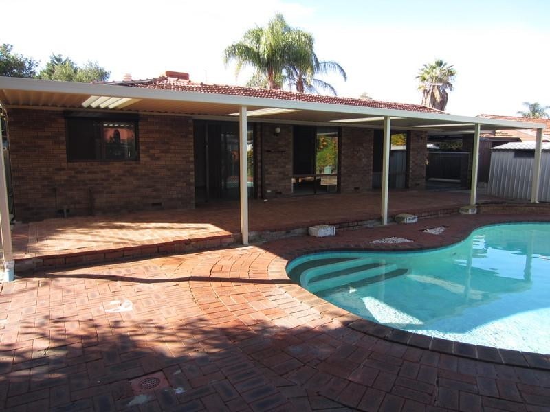 1 Findlay Road, Leeming WA 6149