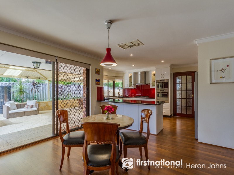 11 Empen Court, Leeming WA 6149